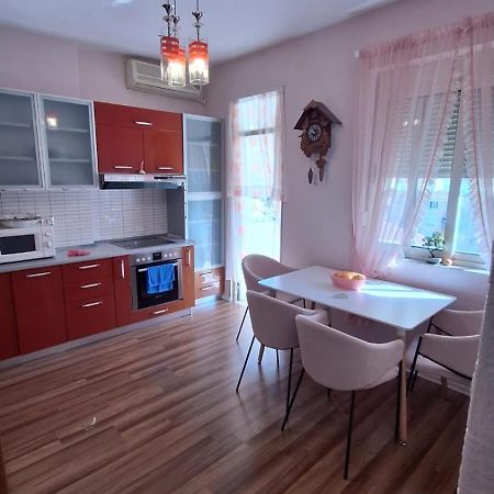 Cozyflat In The Middle Of Tirana Apartment ภายนอก รูปภาพ